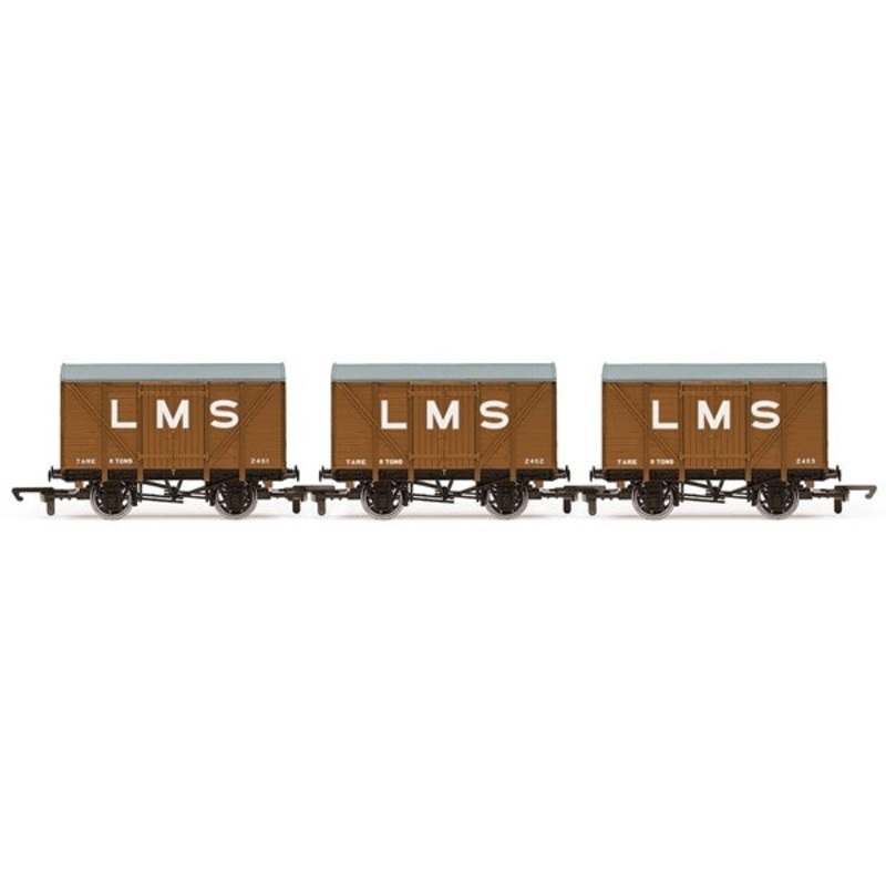 Hornby – Box Vans – Three Pack – London Midland Era 3