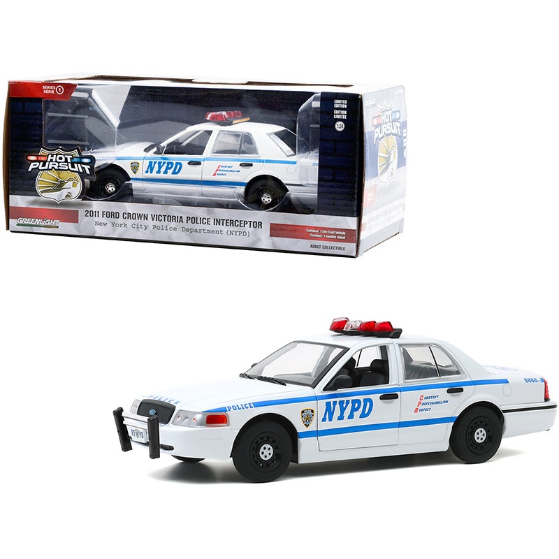 2011 Ford Crown Victoria Police Interceptor “New York City Police Department” (NYPD) White “Hot Pursuit” Series 1/24 Diecast Model Car by Greenlight