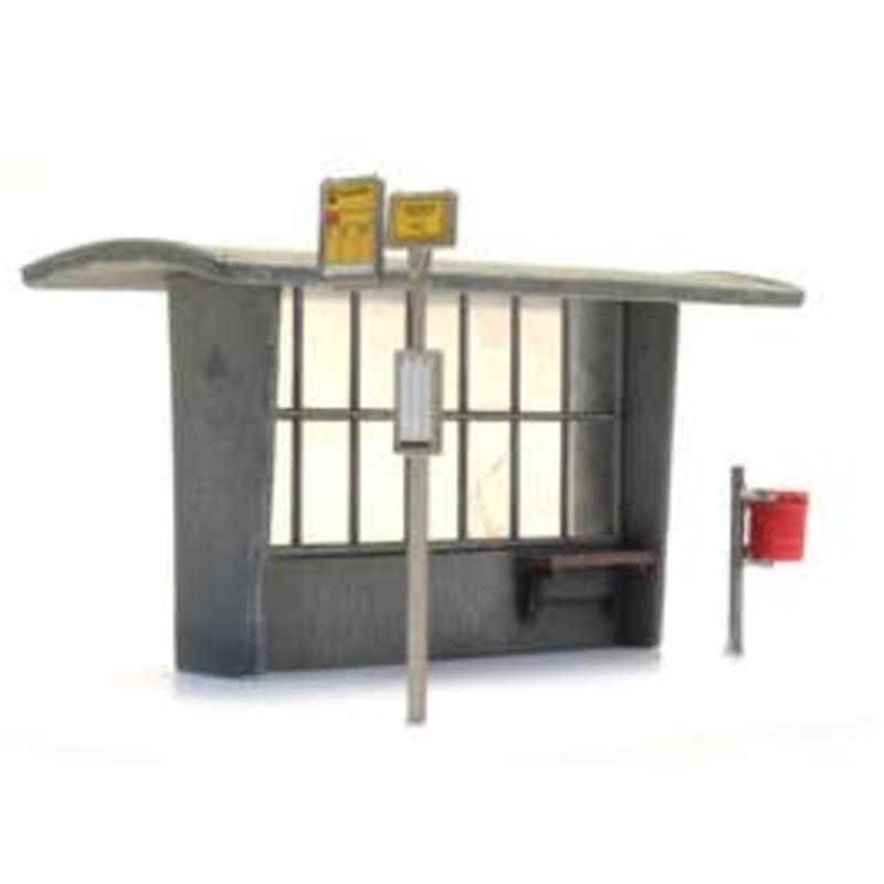 Artitec 387.453  HO Bus stop 1960s and later