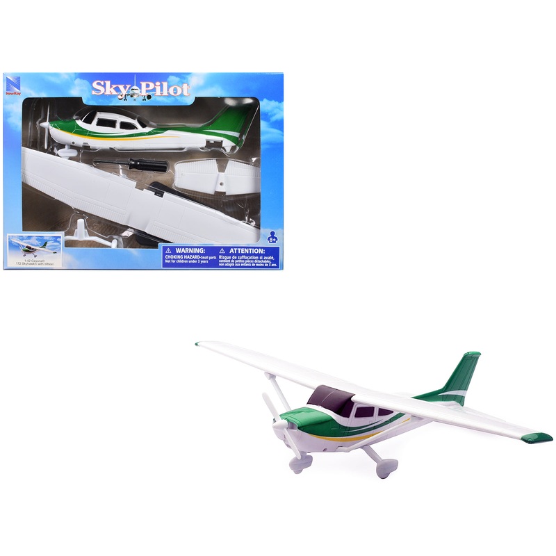 Model Kit Cessna 172 Skyhawk Aircraft White with Green and Yellow Stripes “Sky Pilot” Series 1/42 Plastic Model Kit by New Ray