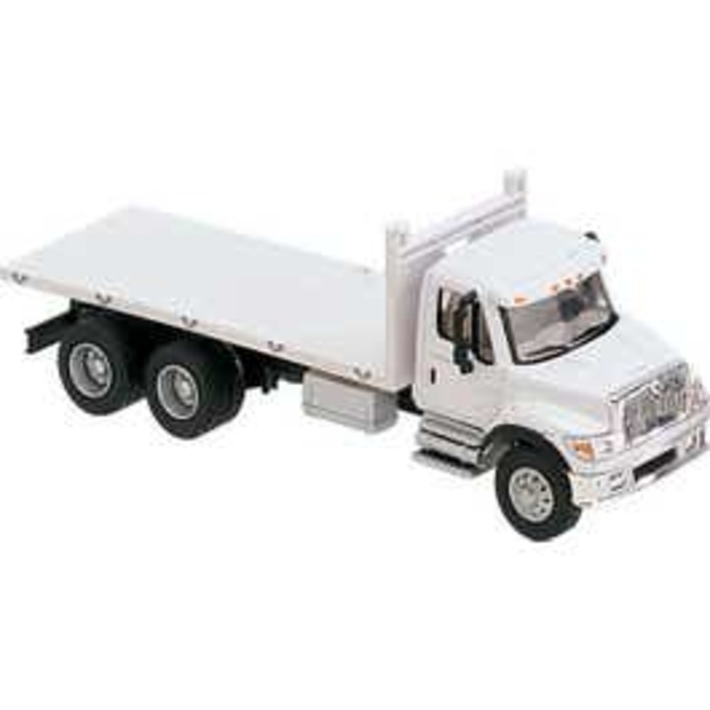 Walthers #949-11650 International 7600 3-Axle Flatbed Truck – White w/Decals
