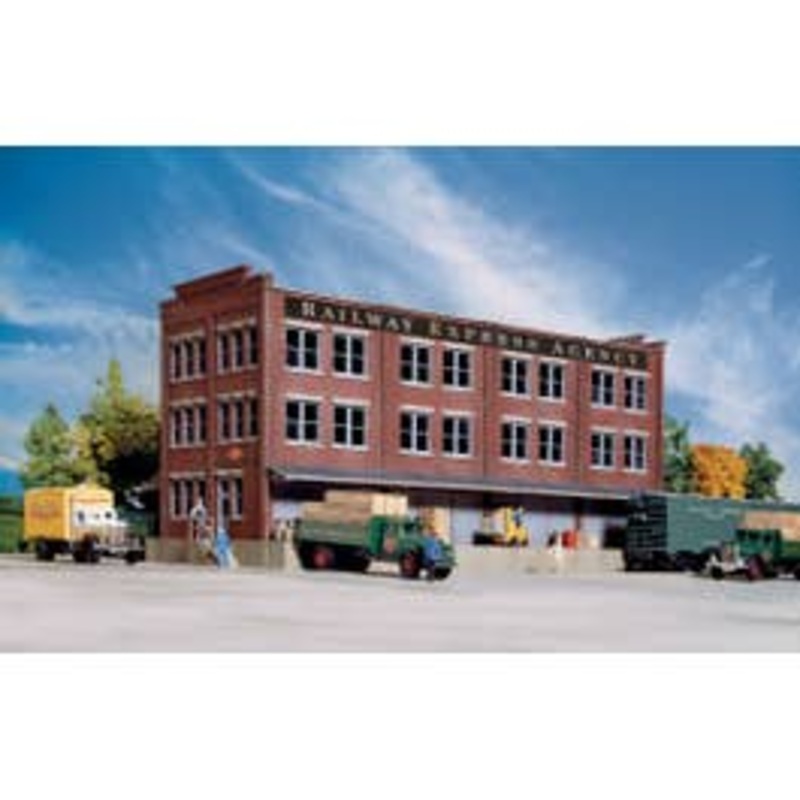 Walthers #933-3095 Railway Express Agency Transfer Building — Kit