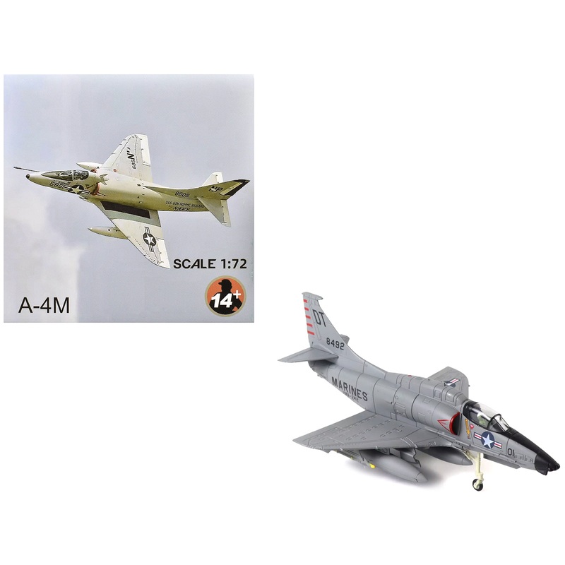 Douglas A-4D Skyhawk Aircraft “VMA-242 Bats NAS Key West 1962 Missile Crisis” United States Marine Corps 1/72 Diecast Model Airplane