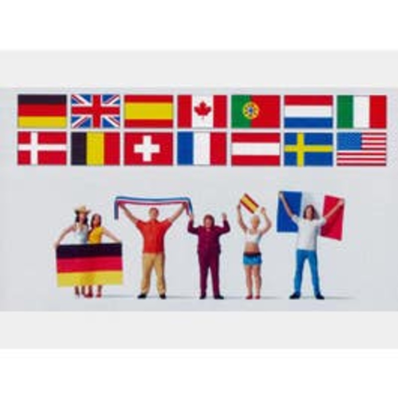 Preiser 10745  HO Soccer Fans