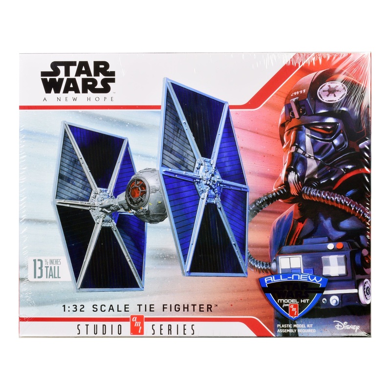 Skill 2 Model Kit Tie Fighter “Star Wars: Episode IV  A New Hope” (1977) Movie 1/32 Scale Model by AMT