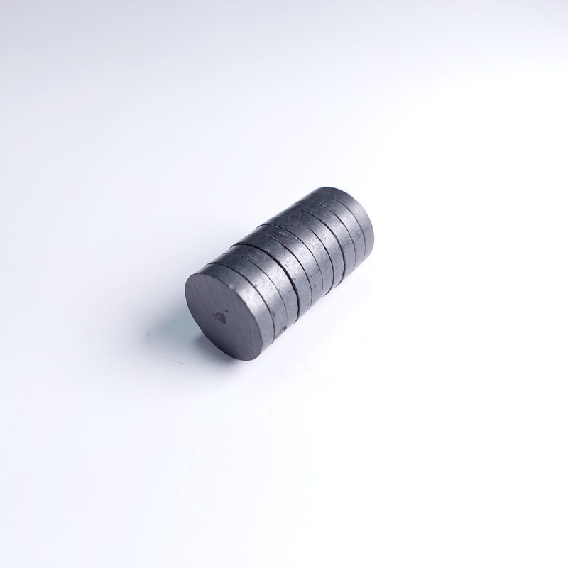 PRO-Art – Ferrite Magnet Disc (1.6cm dia. x 3mm Thick) (10) (MP8865)