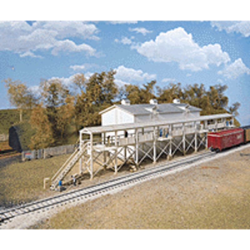 Walthers #933-3049 Icehouse and Platform — Kit