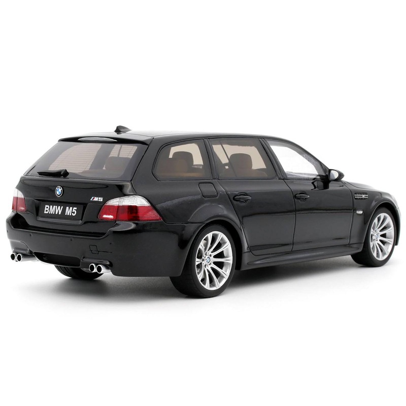 2004 BMW E61 M5 Wagon Black Saphire Metallic Limited Edition to 4000 pieces Worldwide 1/18 Model Car by Otto Mobile