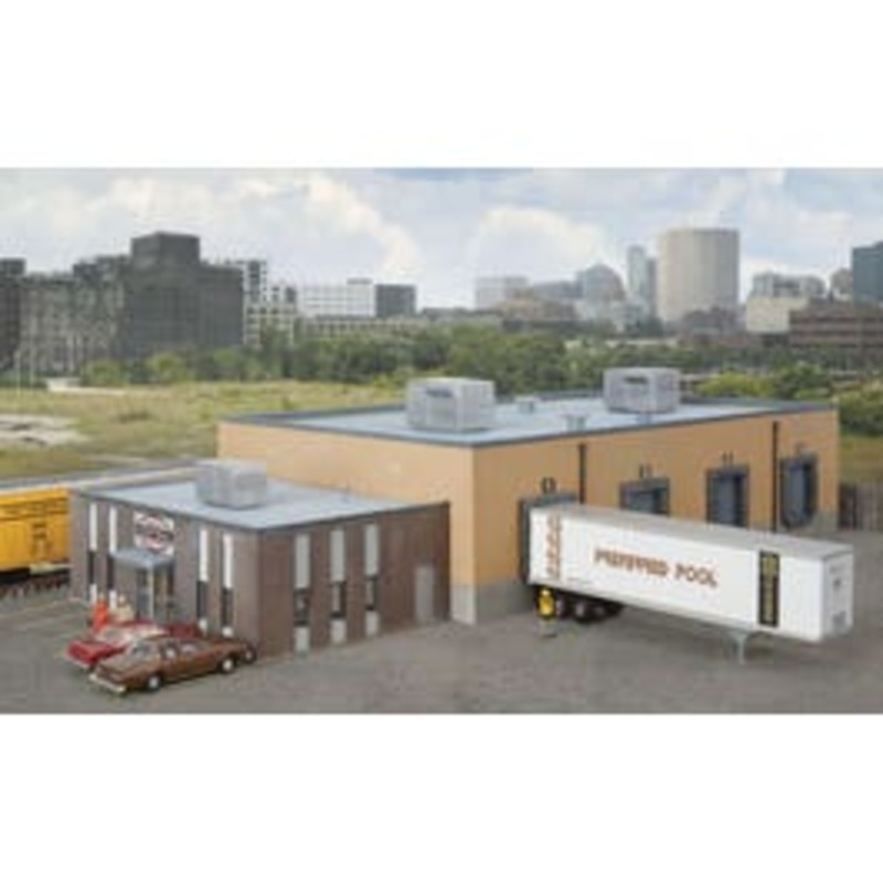 Walthers #933-3861 Central Beverage Distributors With Office Annex — Kit