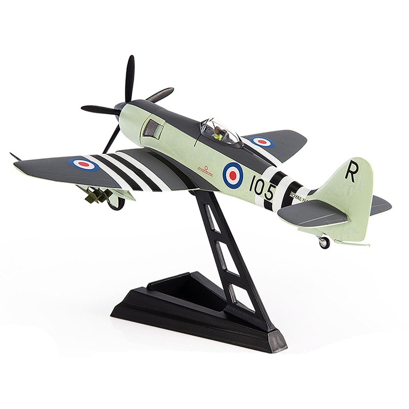 Hawker Sea Fury FB MK. II Fighter Aircraft “Royal Navy No. 804 Squadron FAA HMS Glory Korean War” (1951) 1/72 Diecast Model by JC Wings