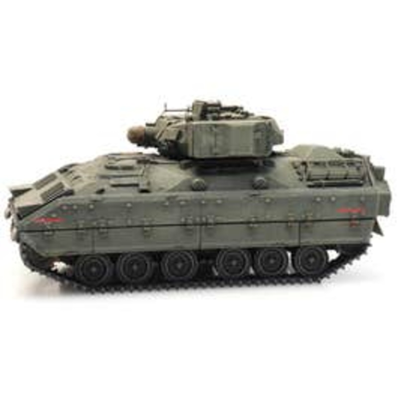Artitec 6870264  HO US M2 IFV Bradley forest green train load