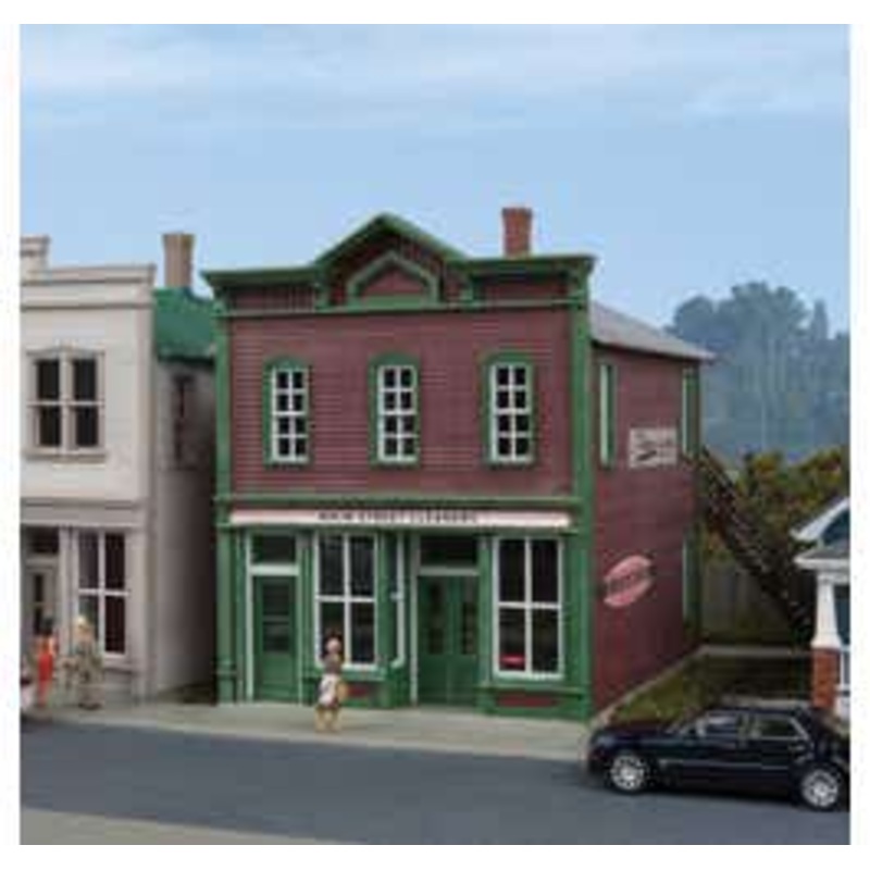 Walthers 933-3667 Main Street Cleaners — Kit