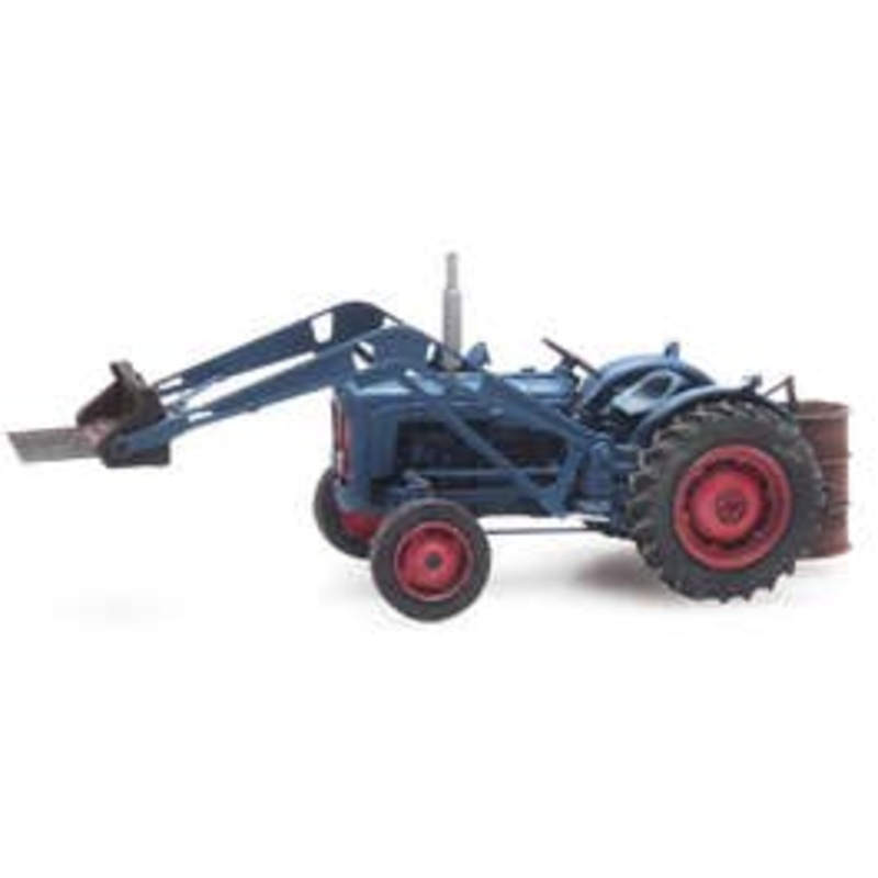 Artitec 387.313  HO Tractor Ford with front loader