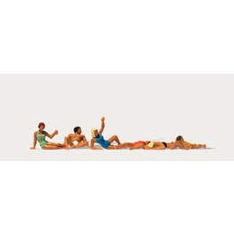 Preiser 210954  HO Bathers, lying and sitting