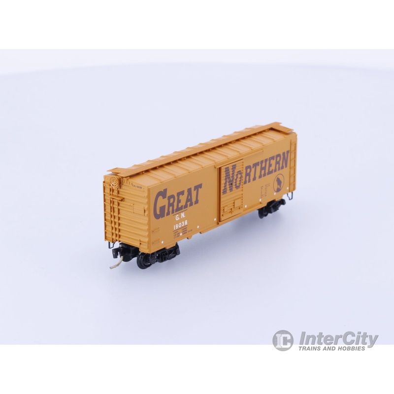 Micro Trains 20166 N Boxcar, 40′, PS-1 Great Northern (GN) 19038 (B)