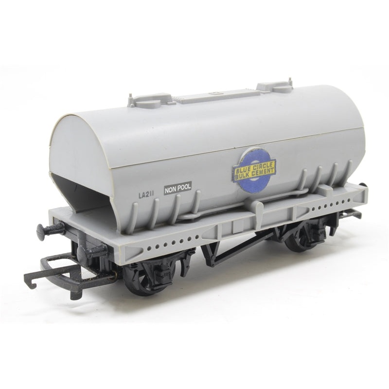 R564A HORNBY Cement wagon “BLUE CIRCLE” – UNBOXED