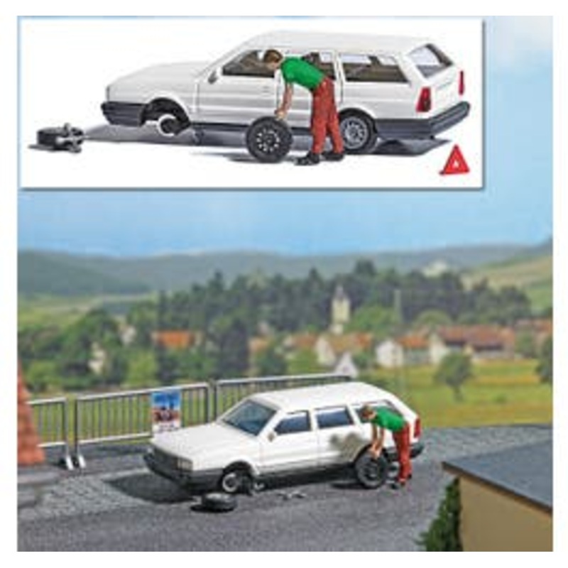 Busch 7827  HO Action Set: Flat Tire