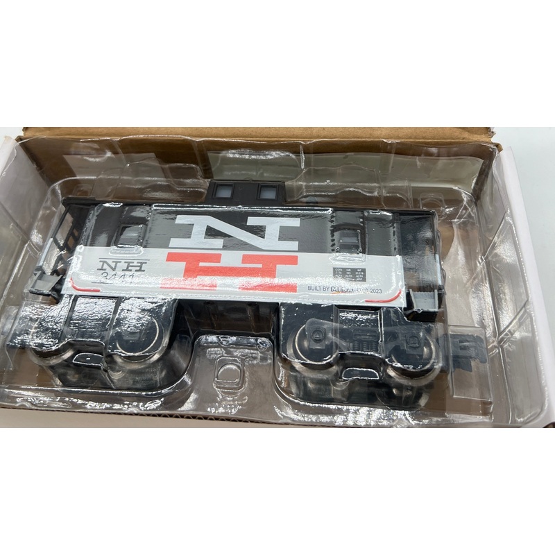 Menards 279-6851 New Haven Lighted Caboose O SCALE NEW