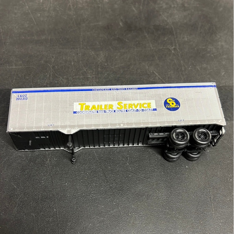 Walthers Semi Trailer C&O HO SCALE USED