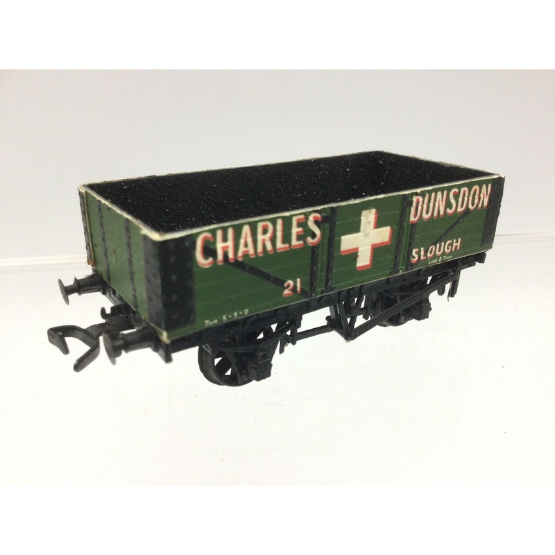 R70D PECO 12 Ton, 5 Plank Wagon “CHARLES DUNSDON” – Boxed