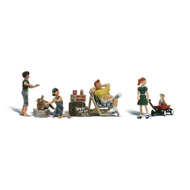 Woodland Scenics WDSA1905 Dog Wash Scale Figures HO Scale