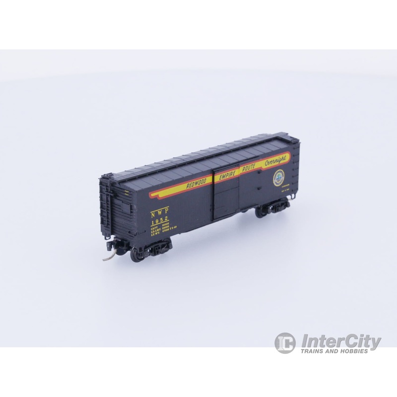 Micro Trains 39100 N Boxcar, 40′, Double Wood Sheathed Northwestern Pacific , NWP 1952 (#1)