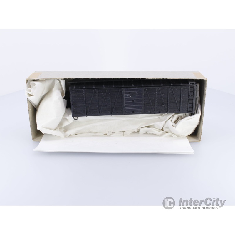 Accurail 4400 HO 40′ Outside Braced Box Car Steel Door Kit Undecorated (#1)