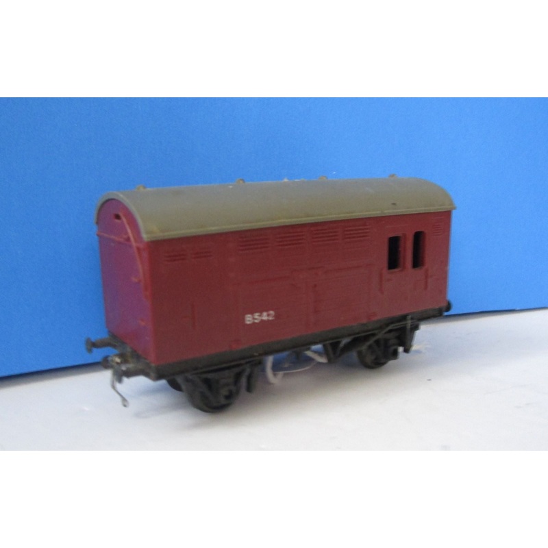 R123-P04 HORNBY Horse Box – UNBOXED