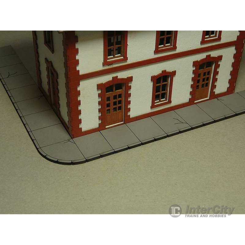 Bachmann 39104 Concrete Sidewalk — 1 x 4-1/2″ 2.5cm x 1.5m