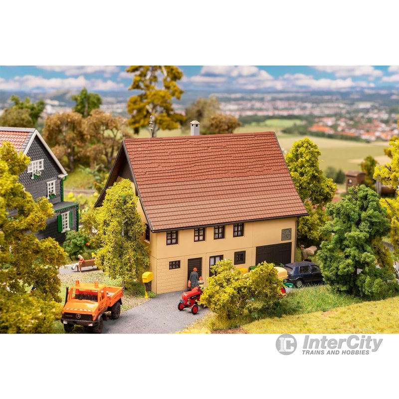 Faller 191780 HO Day labourer building