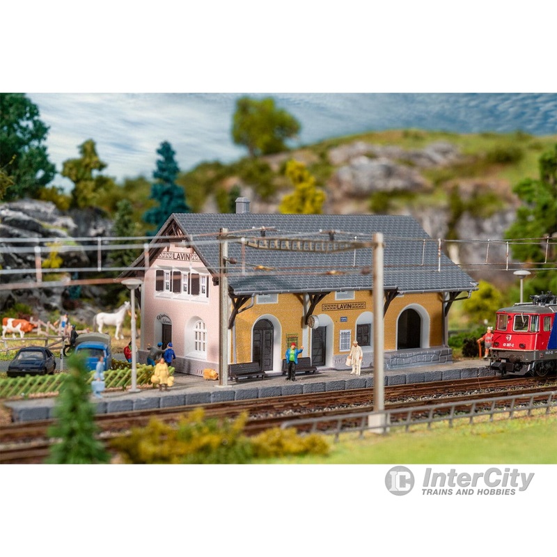 Faller 212128 N Lavin Railway station