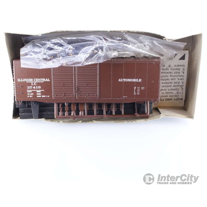 Mckean 313 HO 40′ Double Door Box Car Illinois Central (IC) 37416 (#1)