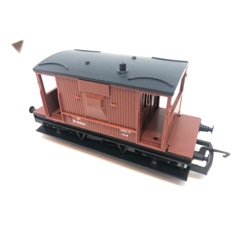 R1017 HORNBY Brake Van B952564 in BR Bauxite – BOXED