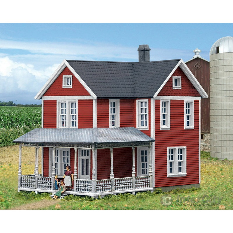 Walthers Cornerstone 3664 Cottage Grove Farm House — Kit – 5-3/8 x 3-1/2 x 5-1/8″ 13.6 x 8.8 x 13cm
