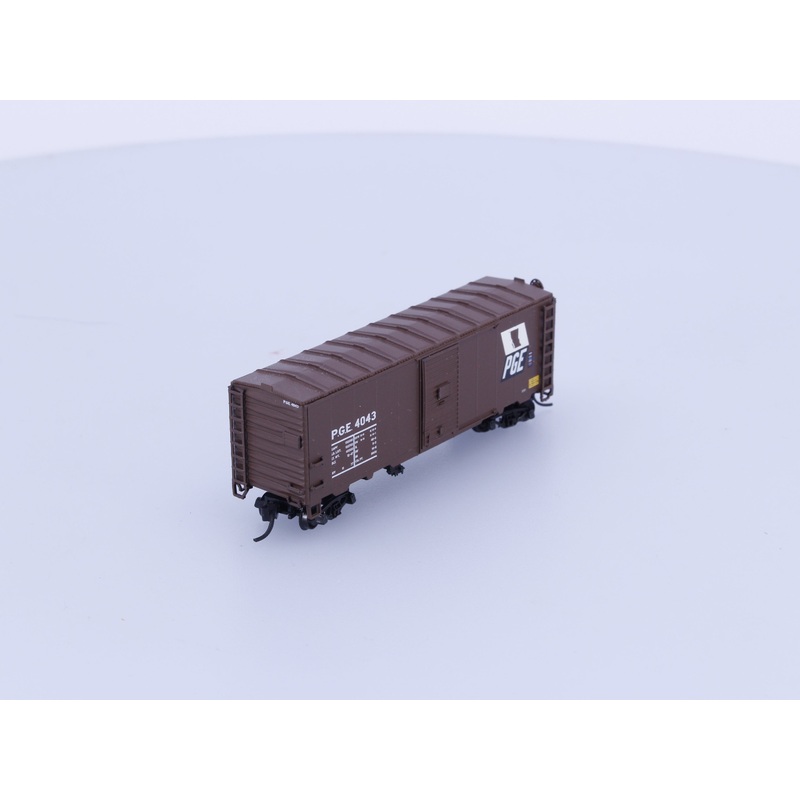 InterMountain 66808-05 N Modified AAR 40′ Boxcar Pacific Great Eastern (PGE) 4043