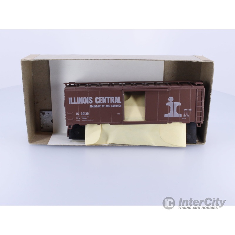 Athearn 1207 HO 40′ Box Car Kit Illinois Central (IC) 30130
