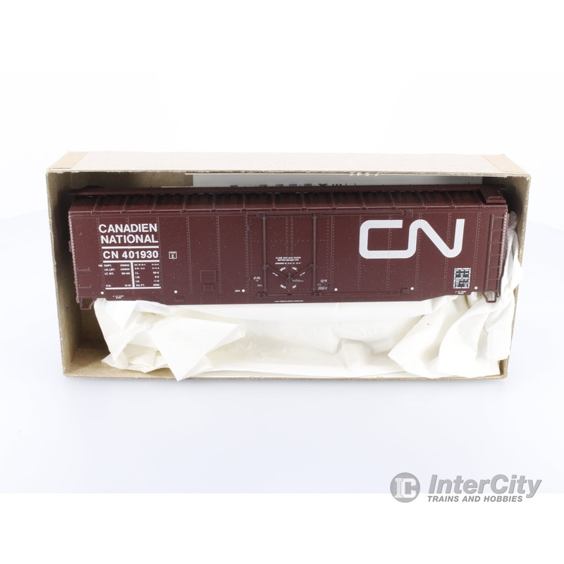 Athearn 225 HO CN Rail 50ft Steel boxcar with Plug Door Canadian National (CN)