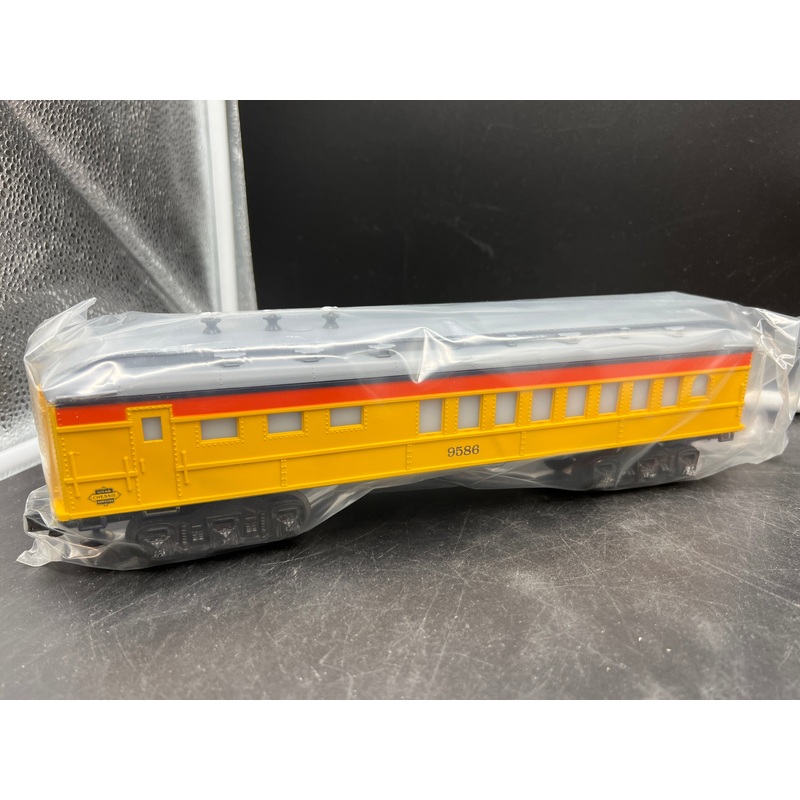 Lionel 6-9586 Chessie System steam special dining passenger car  O SCALE NEW