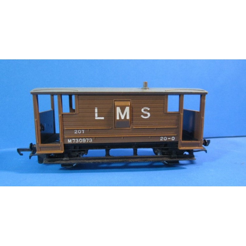 W4311 WRENN 20T Brake Van M730973 in LMS Bauxite – UNBOXED