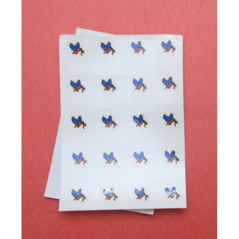 REP-41016 REPLICA Bird with worm