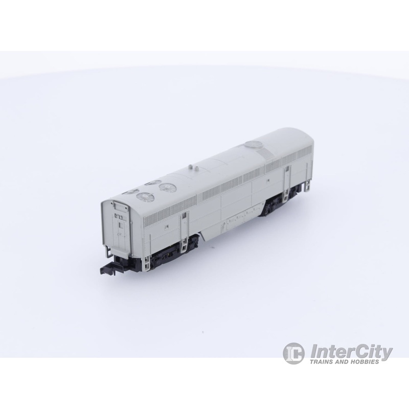 Life-Like 7229 N C-Liner Powered B Unit Locomotive Undecorated Analog DC