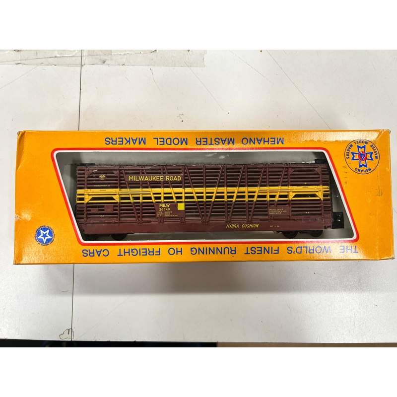 Mehano Milwaukee Road Freight car HO Scale