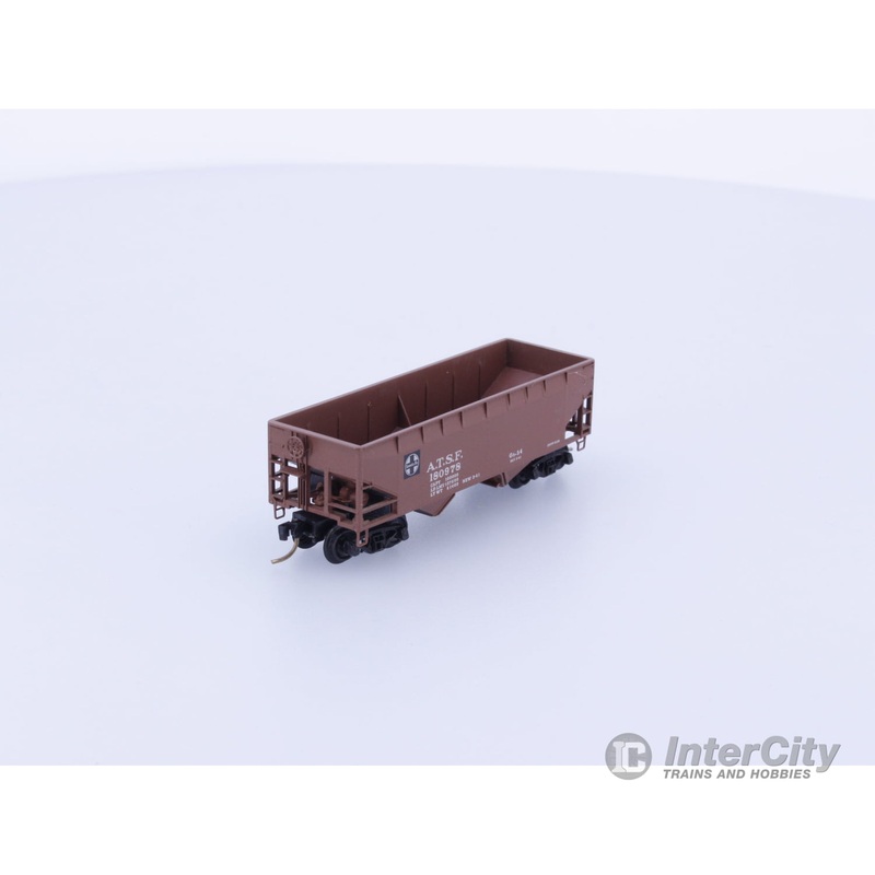 Micro Trains 55010 N 33′ Twin Bay Hopper, Offset Side Atchison Topeka and Santa Fe (ATSF) 180978