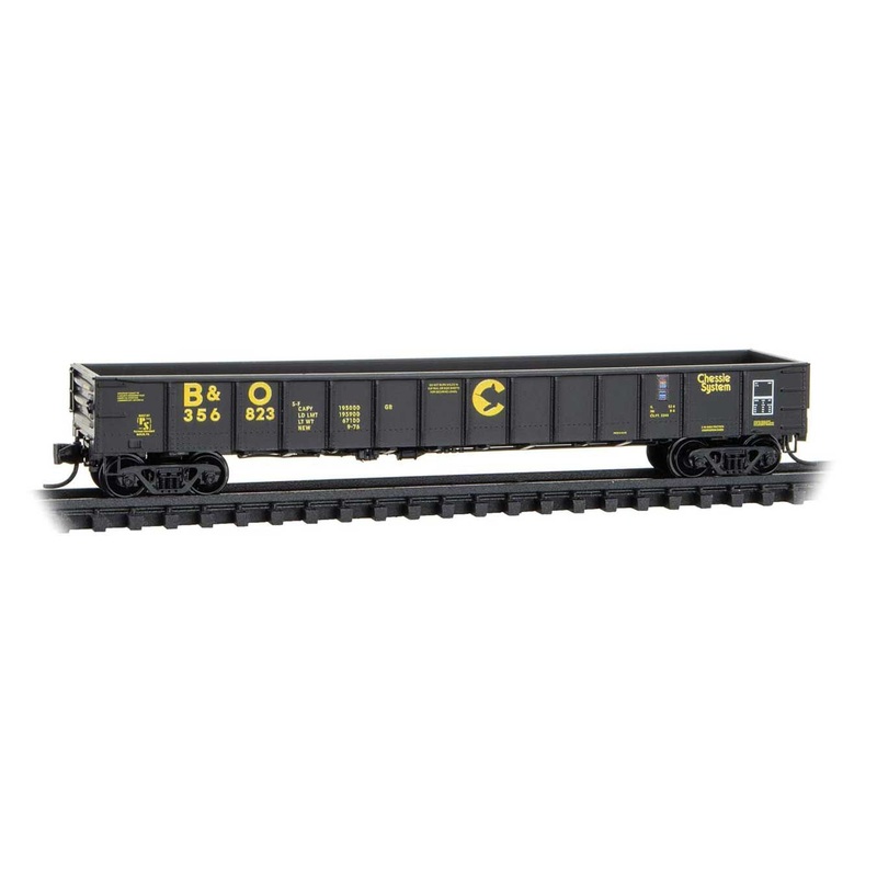 Micro Trains N 10500790 50′ Steel Side 14-Panel Fixed-End Straight-Side Gondola – Chessie System B&O #356823 (black, yellow)
