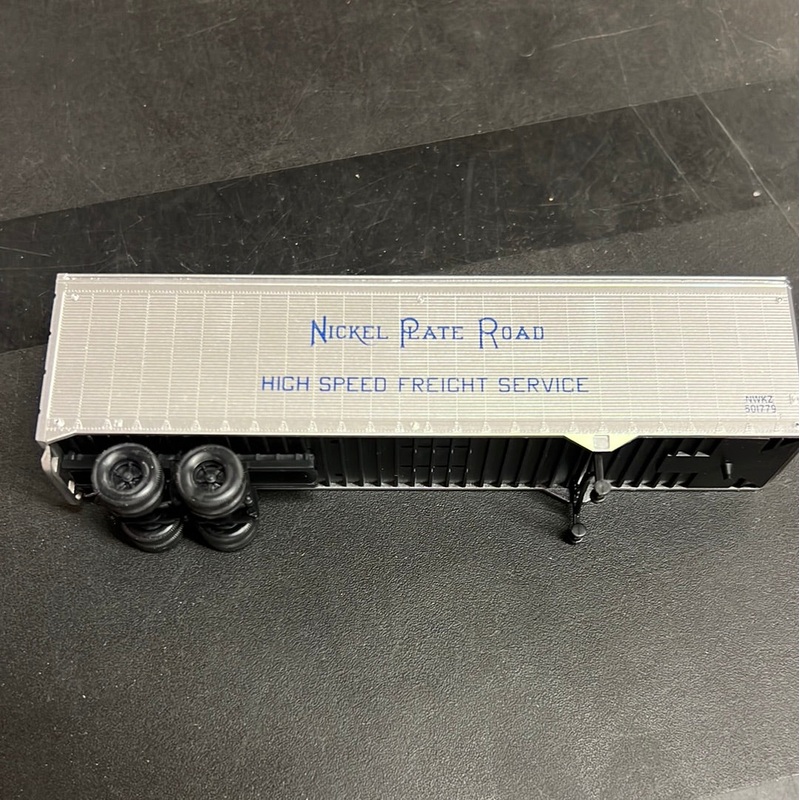 Walthers Semi Trailer Nickel Plate Road HO SCALE USED