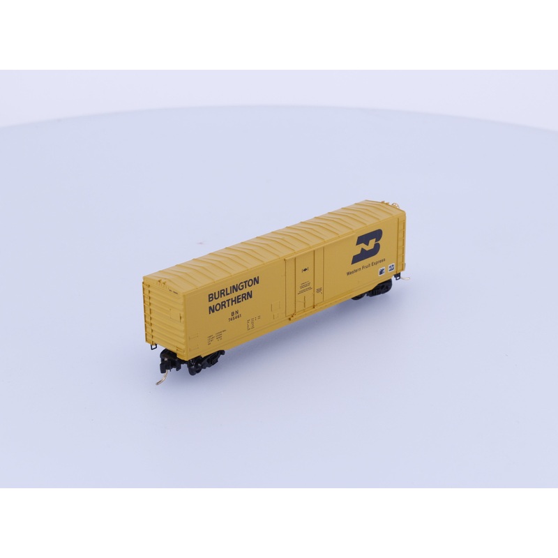 Micro Trains 38160 N 50′ Standard Box Car, Plug Door Burlington Northern (BN) 745461