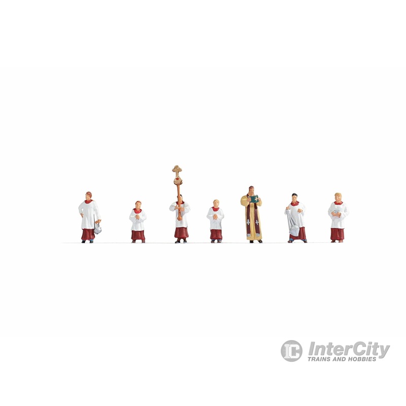 Noch 15410 HO Priest and Altar Servers