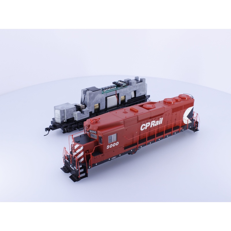 Proto 2000 80006 HO GP30 Phase II Diesel Locomotive Canadian Pacific (CP) 5000 DCC Ready