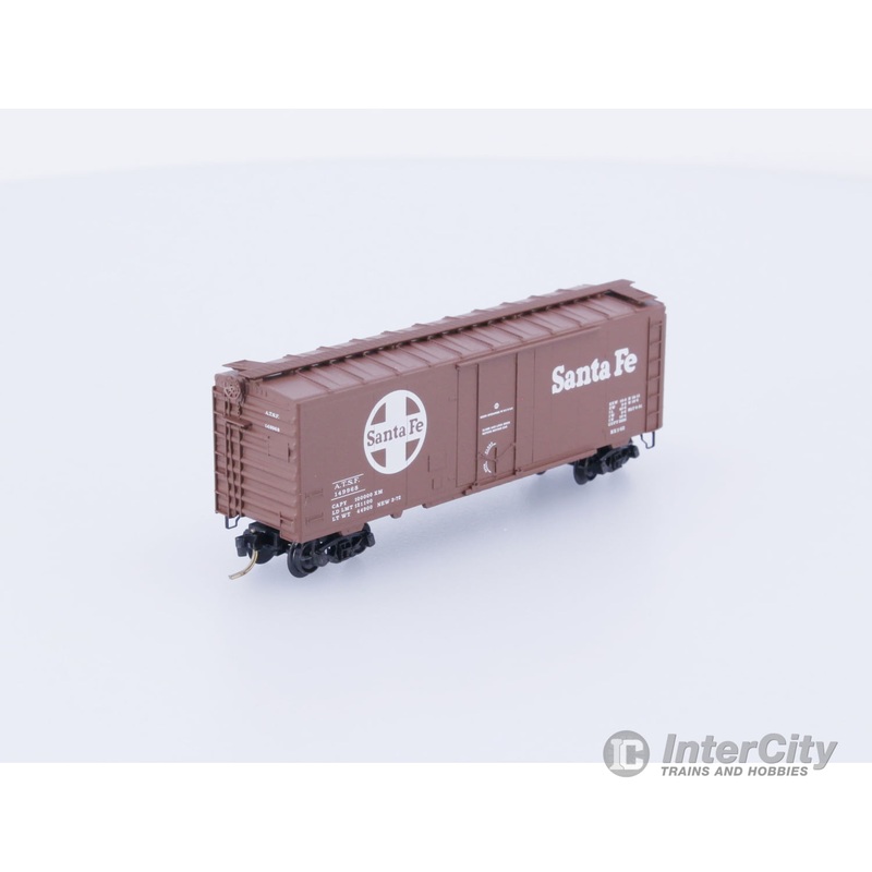 Micro Trains 21110 N Boxcar, 40′, Steel Plug Door Santa Fe (SF) 149968