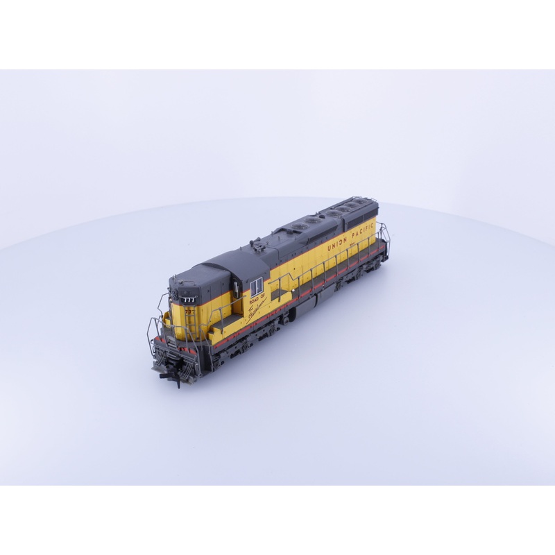 Proto 2000 8111 HO SD7 Diesel Locomotive Union Pacific (UP) 777 Analog DC
